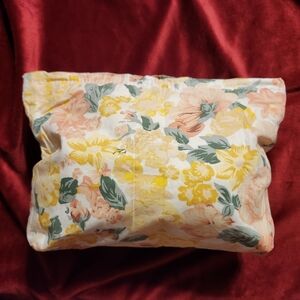 Vibrant Floral Pouch Cosmetic Bag NEW in Package Great Gift Item